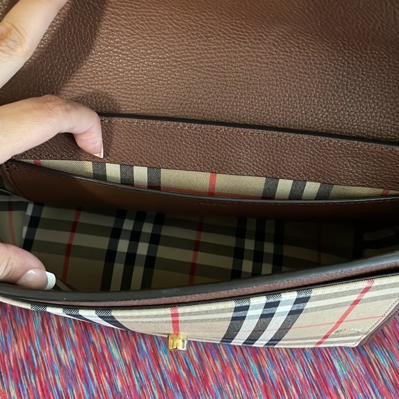 Burberry Leather and Vintage Checknote crossbody - Picture 7 of 7